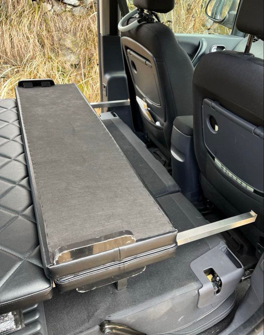 オナンガンジャン　ルノー　カングー2 ベッドキット　RVランド製　中古　①