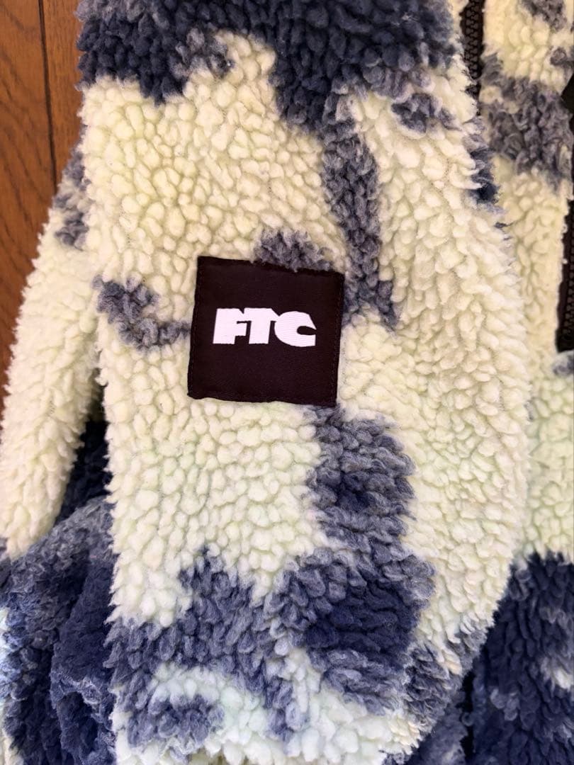 ジャケット・アウター FTC SHERPA FLEECE REVERSIBLE JACKET