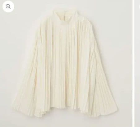 【新品未使用】Powder Satin Pleats Cape Blouse