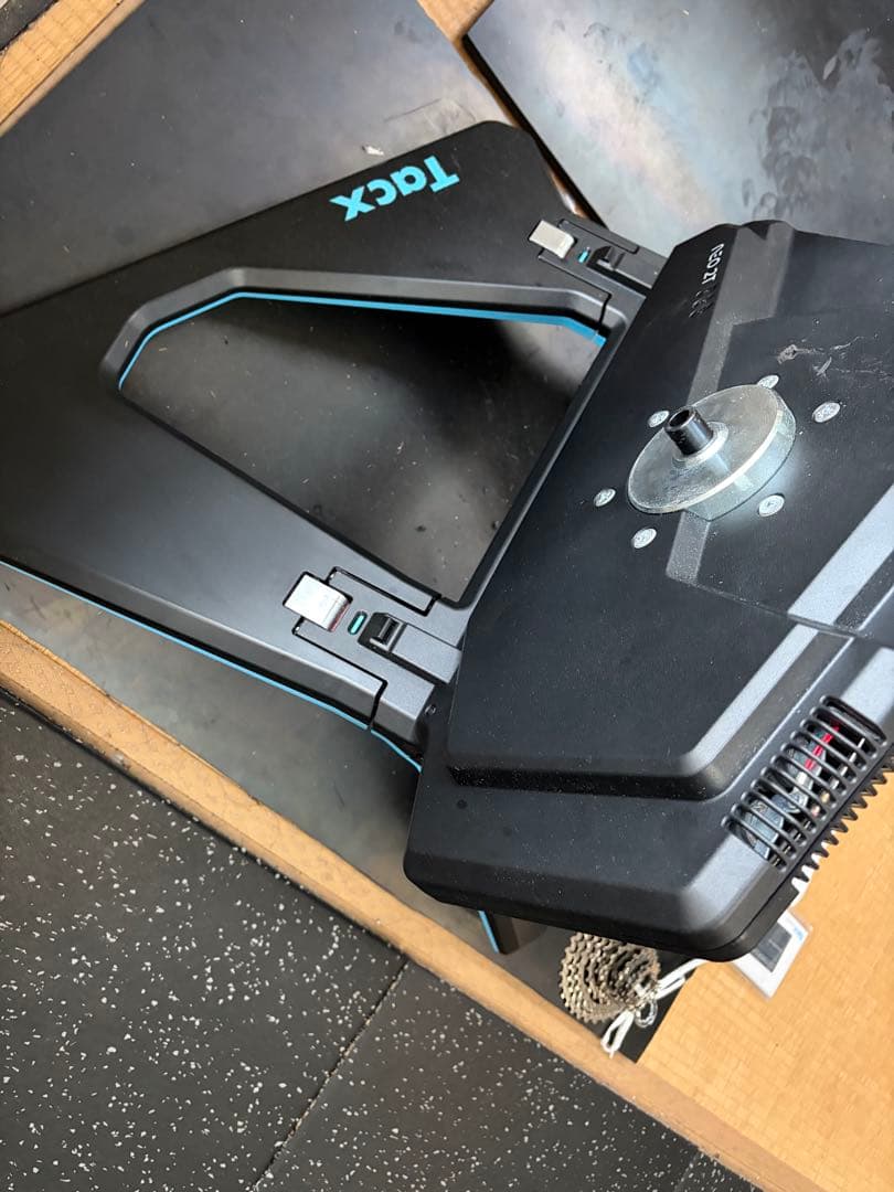 【shiron】Tacx Neo 2T Motion Plates セット