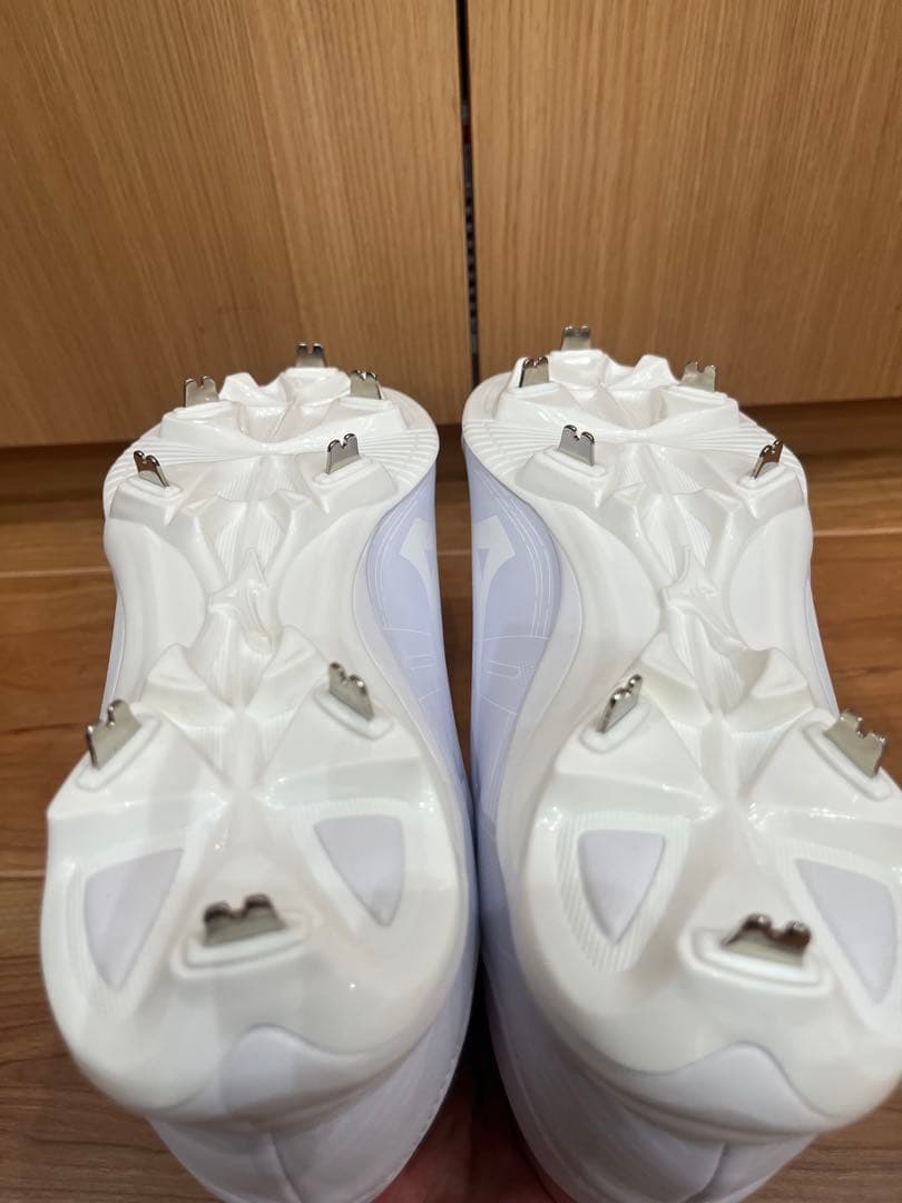 ミズノMizuno スパイク ベルクロ　白　ホワイト　新品・未使用　26.5