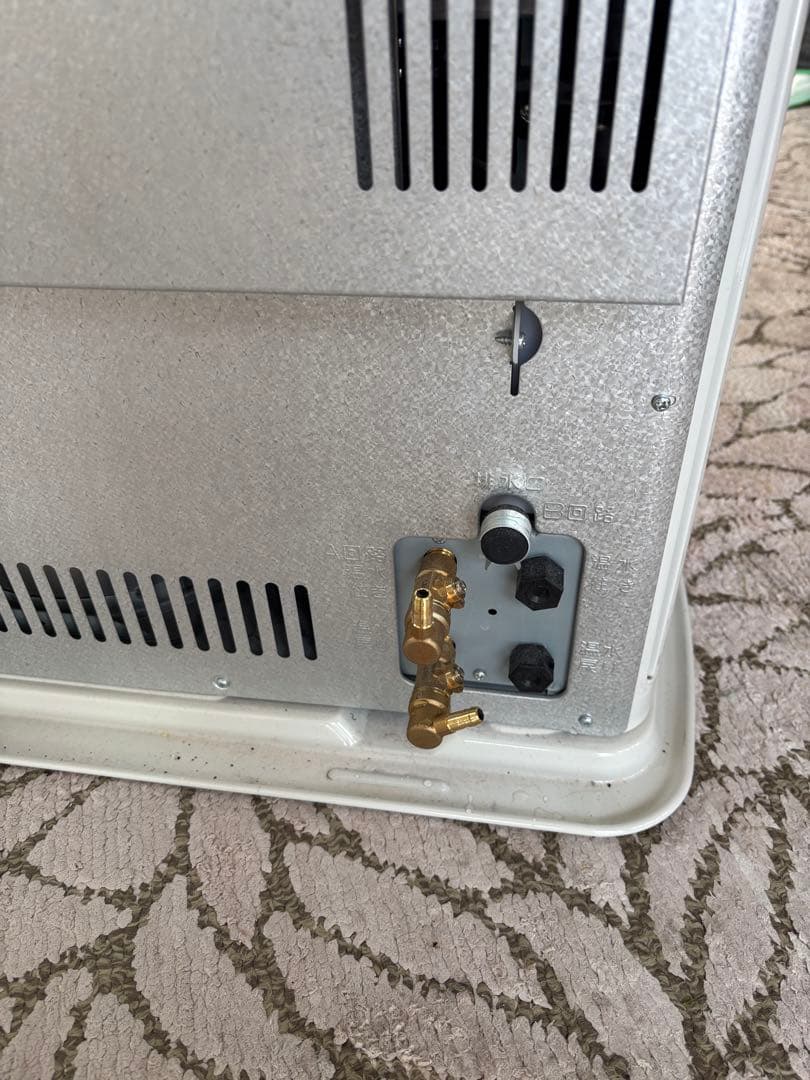 コロナ　FF式ストーブ床暖房機能付き　2024年製　中古品