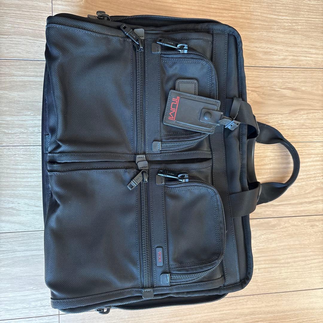 TUMI ビジネスバッグ ブラック A4対応（早い者勝ち）