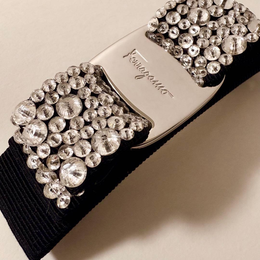 最終値下【美品】サルヴァトーレフェラガモ ヴァラ ビジューバレッタ 黒×シルバー