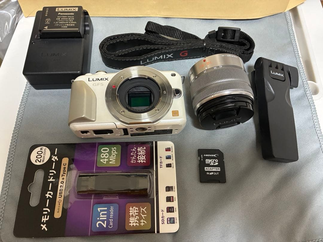 デジタルカメラ Panasonic Lumix GF5