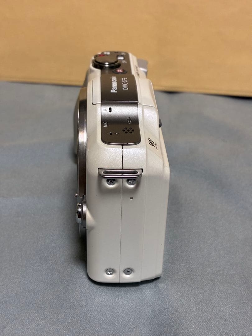 デジタルカメラ Panasonic Lumix GF5