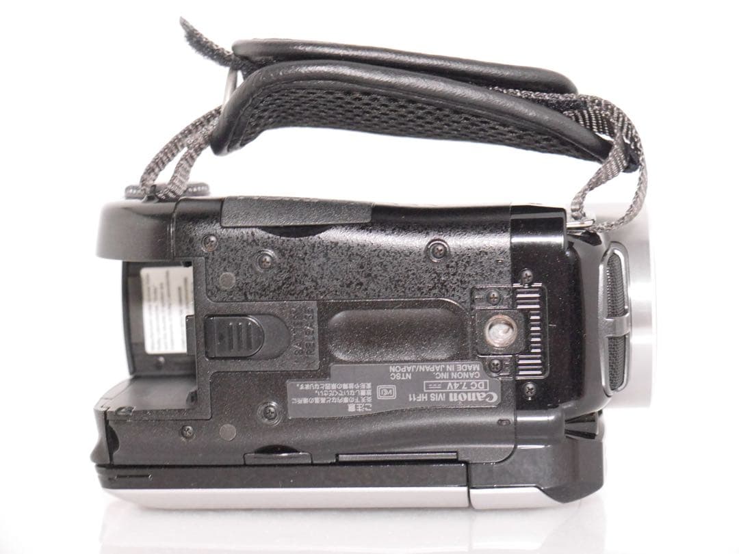 ビデオカメラ Canon iVIS HF11