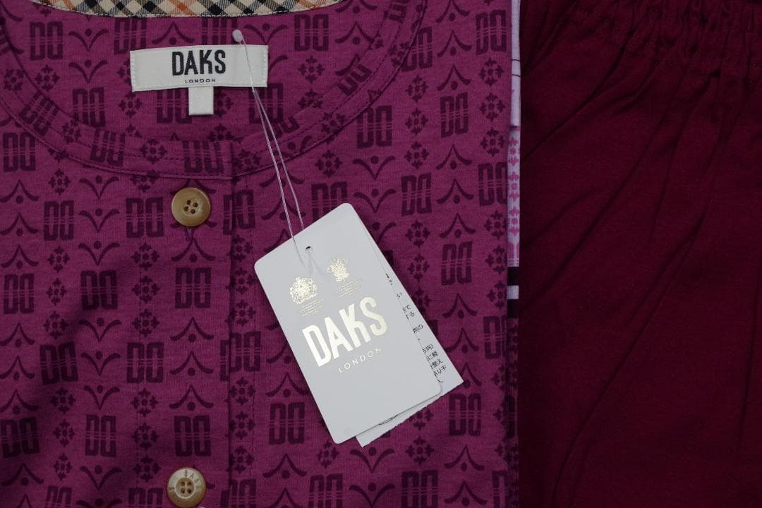 【新品】ダックスDAKS　女性用春秋物シルケットプリントパジャマ（L)