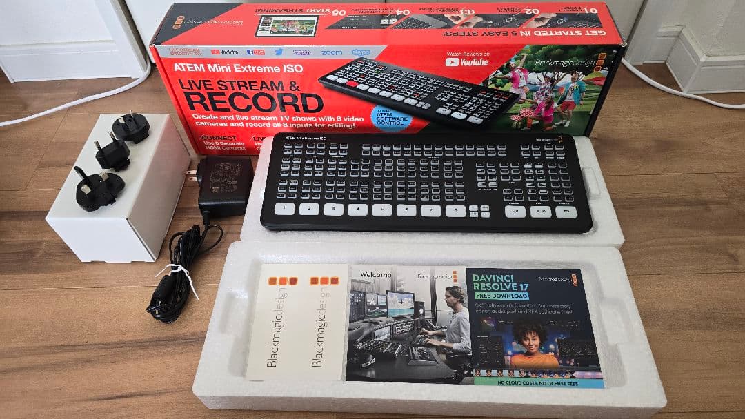 ATEM Mini Extreme ISO ライブストリーミング機器