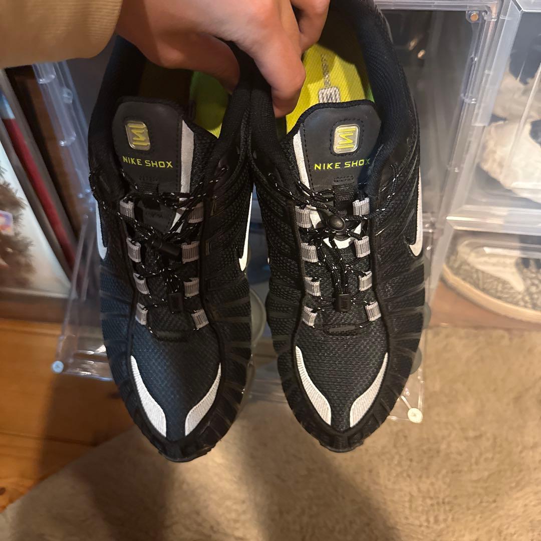 靴 Nike Shox TL \"Black and llic Silver