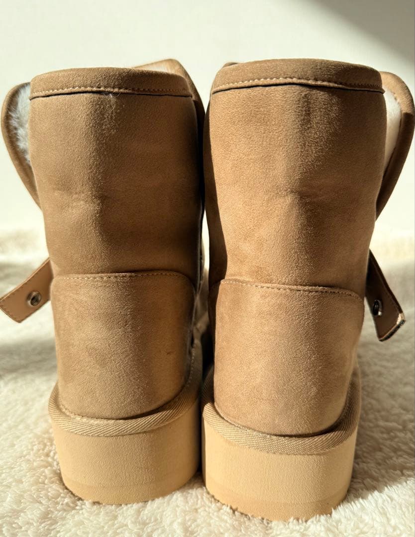 【新品&即発送】ハーリップトゥベージュ スエードファー付き厚底ムートンブーツ