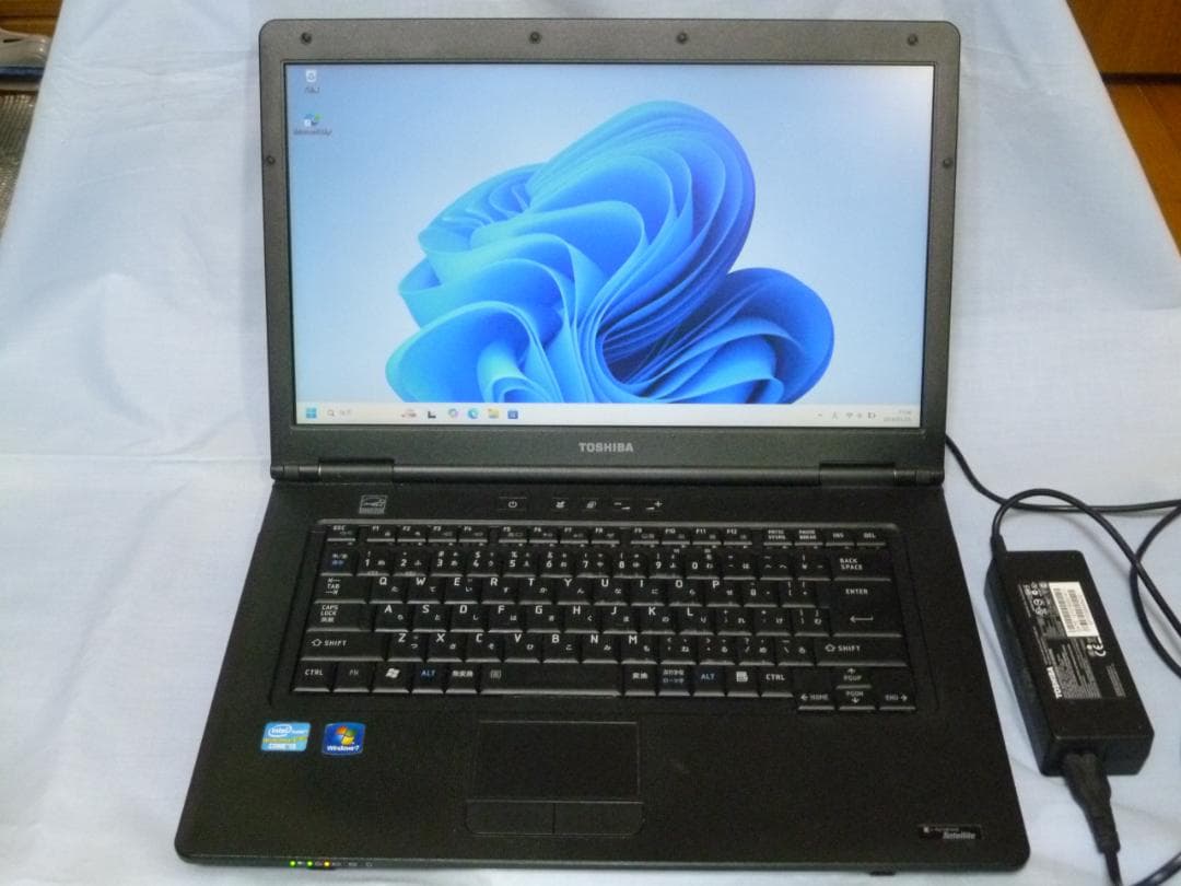 東芝 B552/F corei5 メモリ4GB SSD120GB win11