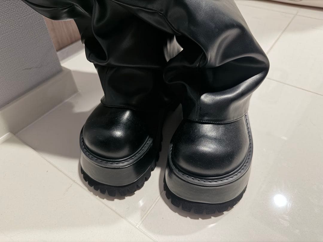 GYDAカバールーズシルエットブーツ