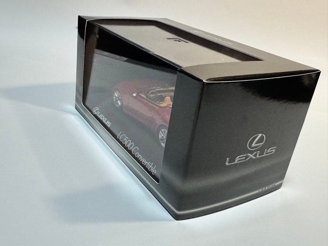 レクサスLC500 Convertible ミニカー(非売品)など
