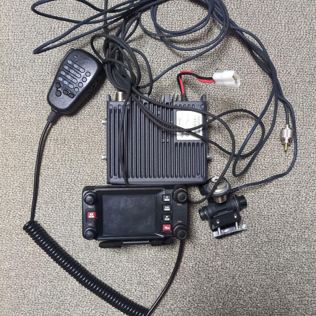 Yaesu FTM-400D トランシーバー