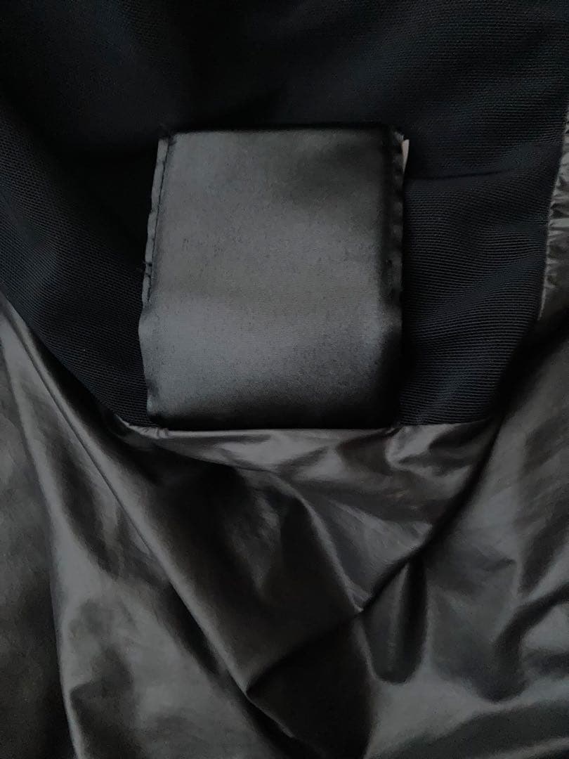 カナダグース　ダウンジャケット　色BLACK 表示サイズSP180/92Y