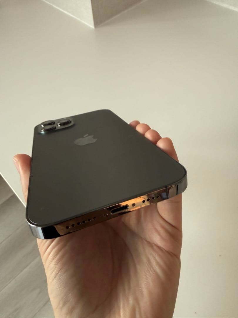 スマートフォン本体 iPhone12promax 256gb