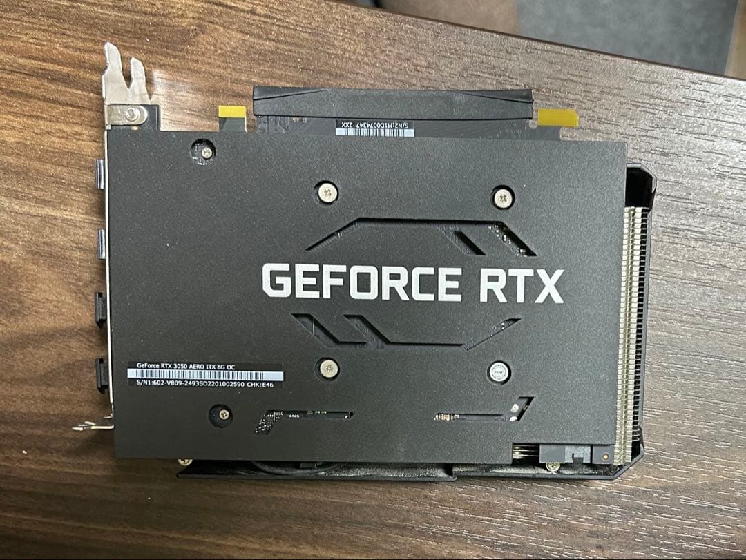 MSI AERO GeForce RTX 3050 本体