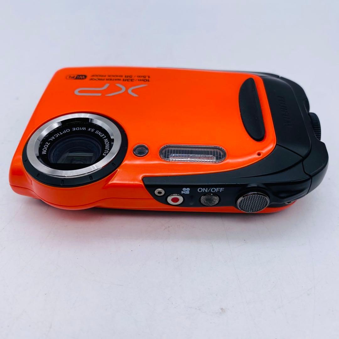 ★【美品動作確認済み】FUJIFILM FinePix XP70