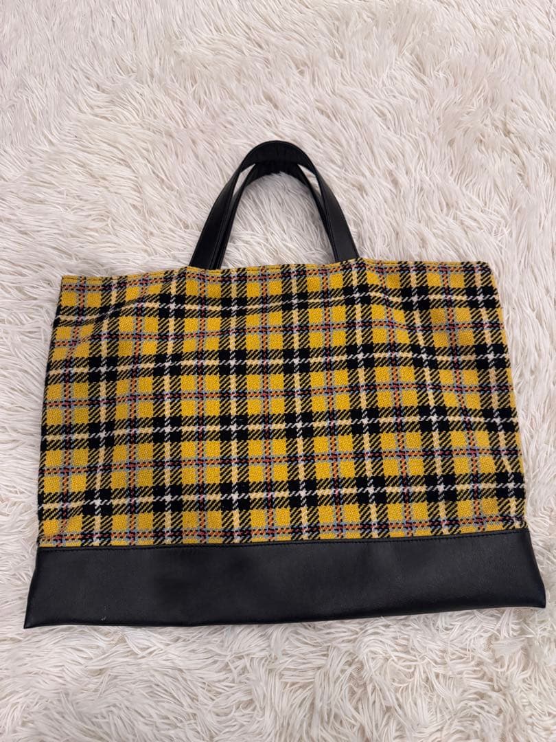 ファミリア　レッスンバック