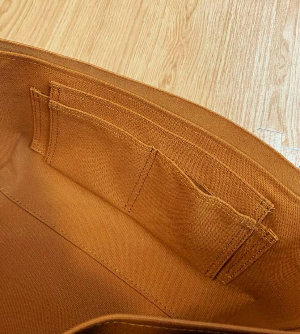 ほぼ未使用// Uni&Co. 牛革メッセンジャーバッグ/Camel/サイズS