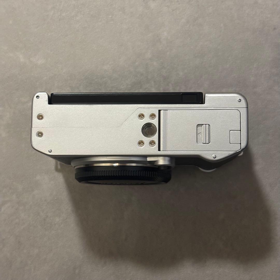 2025/10 購入 3年保証　FUJIFILM X-M5 シルバー 本体