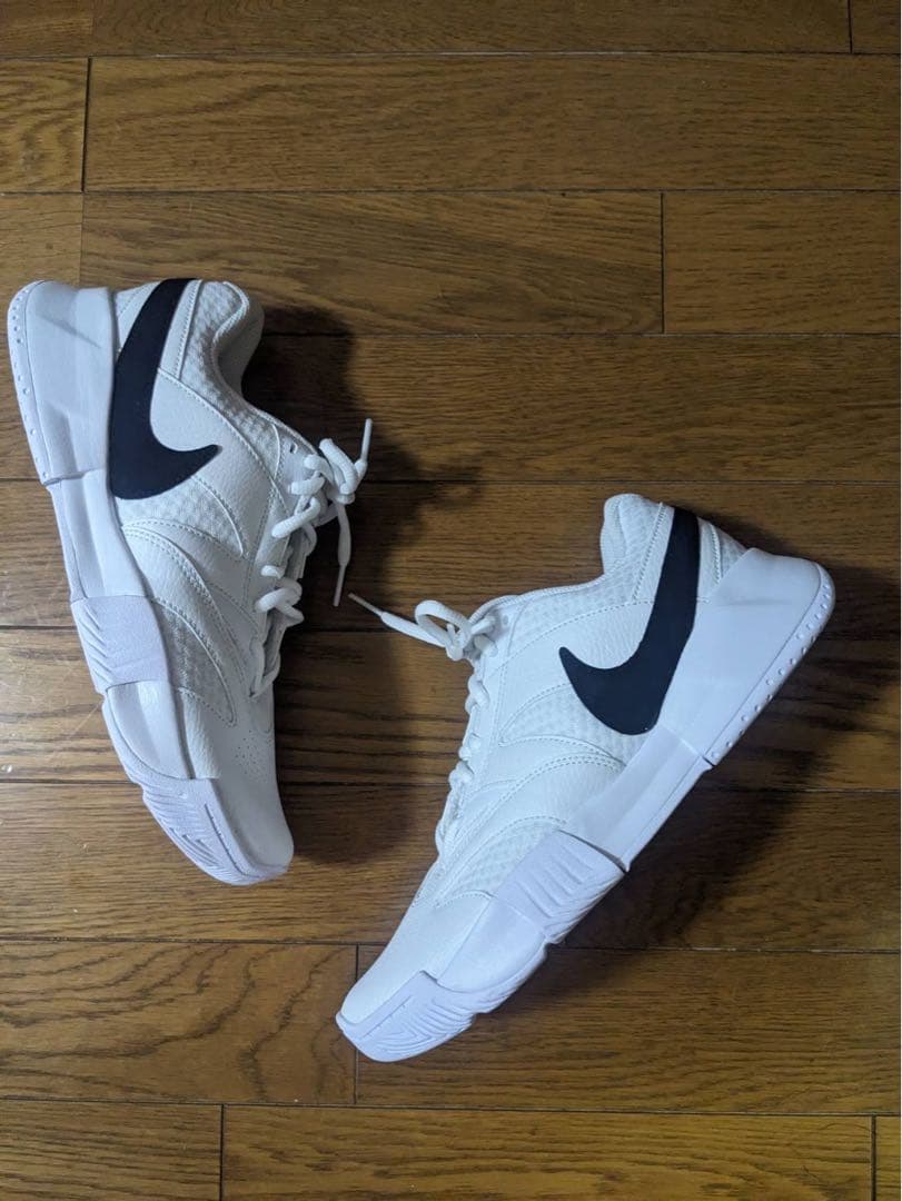 NIKEテニスシューズ