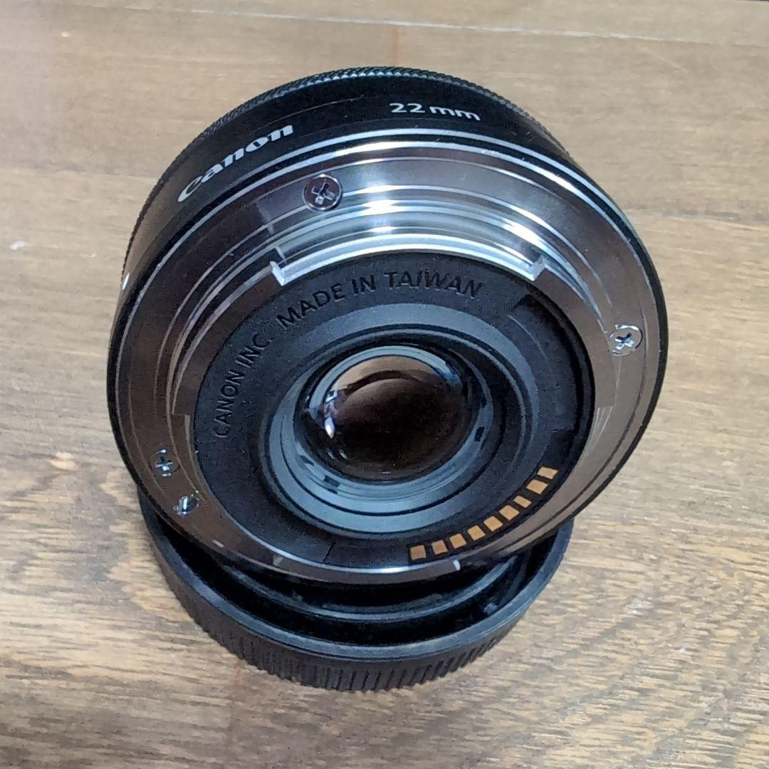 レンズ無し値引きします。キャノン　KISS　M２　ホワイト