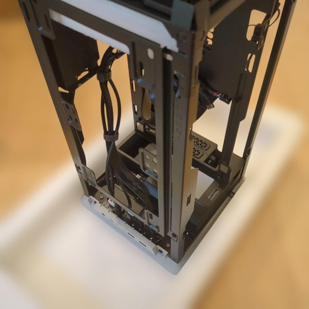 Fractal Design mood タワー型 ケース