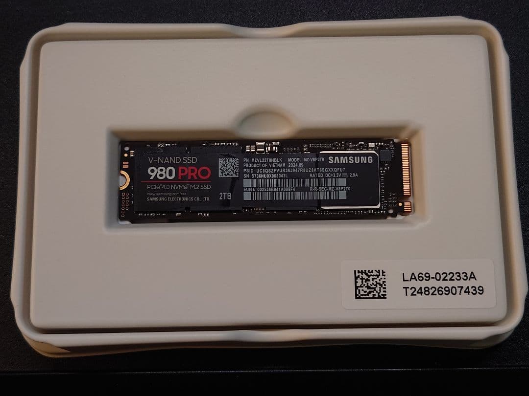 R*a様 Samsung M.2 NVMe SSD 980 pro 2TB 中古