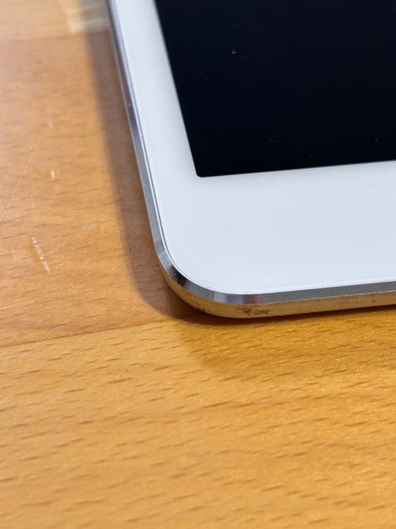 iPad mini 第4世代 Wi-Fiモデル　128GB