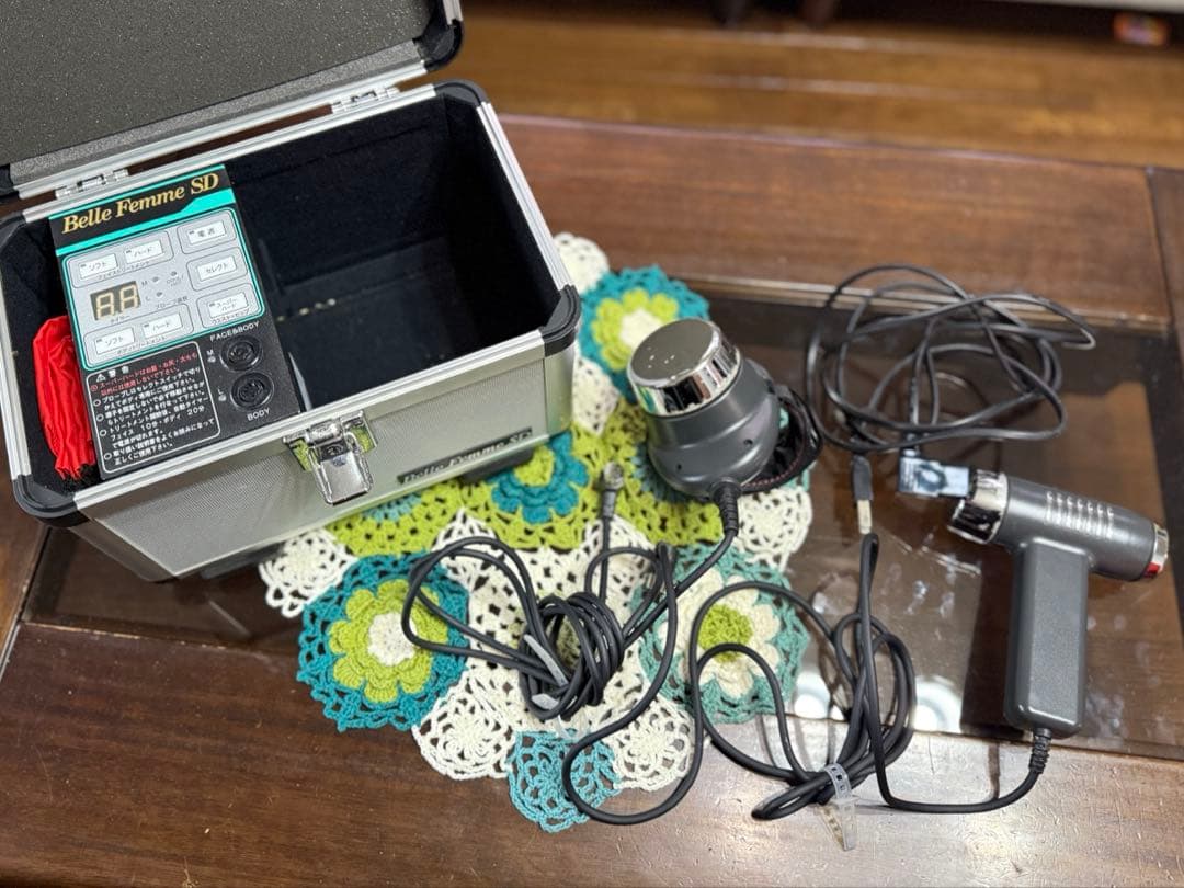 多機能フェイス＆ボディケア美顔器、Belle Femme SD