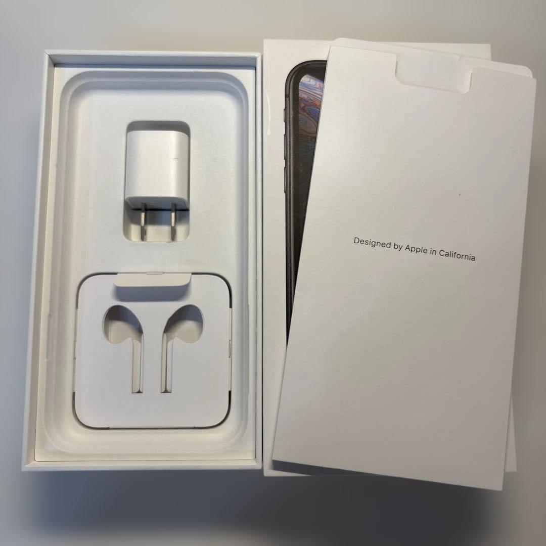 iPhone XR ブラック64GB 初期化済み Apple