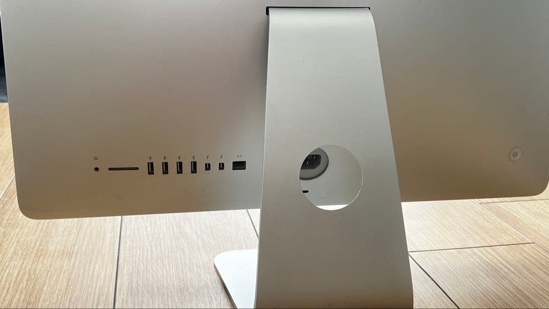 Apple iMac A1418 21.5インチ 2013 8GB 1TB