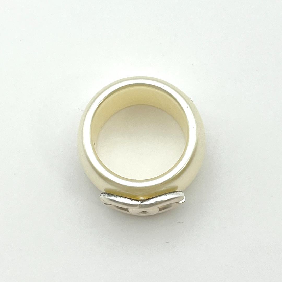 CHANEL シャネル ココマーク プラスチック リング クリーム シルバー