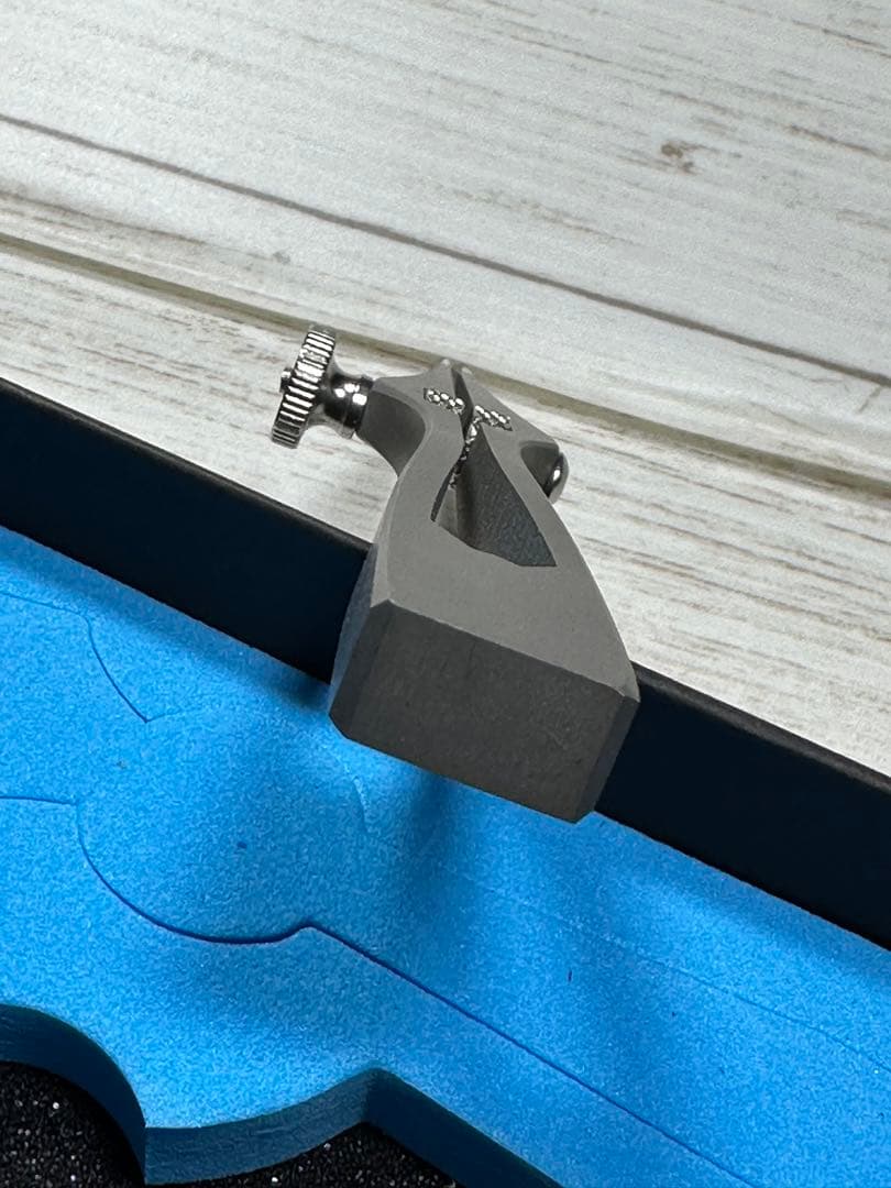 アジャスタブル目打ち(ピッチ調節目打ち)