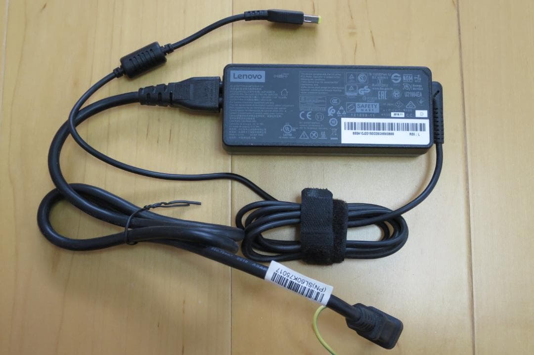 Lenovo　一体型デスクトップPC　AIO 520　Windows11