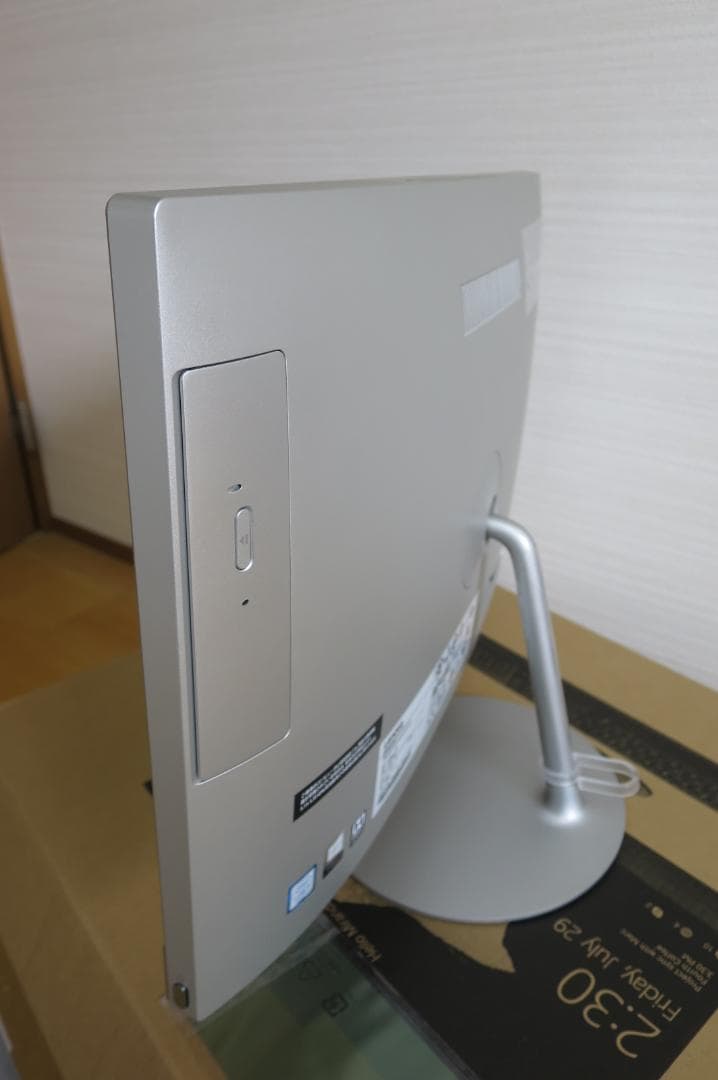 Lenovo　一体型デスクトップPC　AIO 520　Windows11