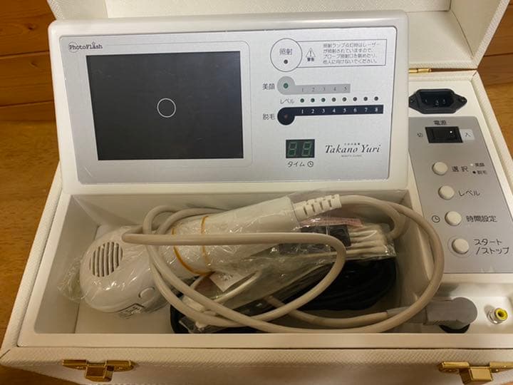 たかの友梨ビューティークリニック　　　フォトフラッシュ