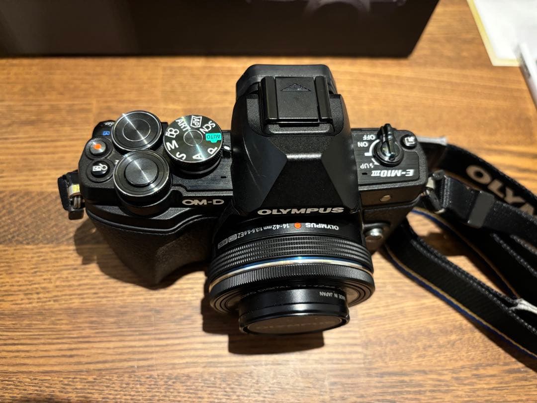のき　OLYMPUS E-M10 Mark III 本体　レンズ2本　一式