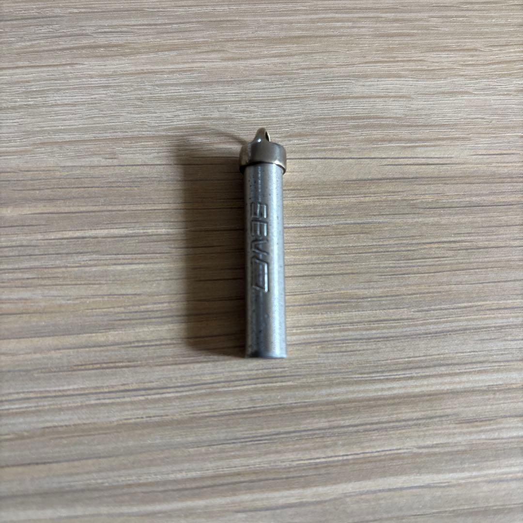 SEV アクセサリー 軽量金属製 (チェーン無)