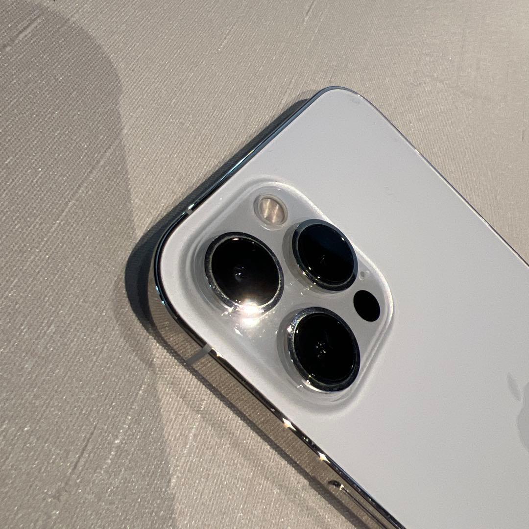 iPhone12promax ホワイト　香港版　カメラシャッター音なし