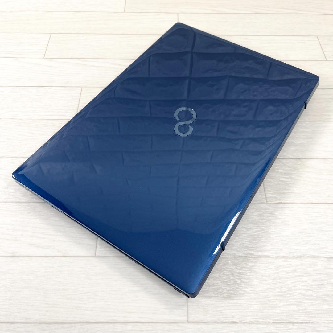 富士通 第8世代 i7 新品SSD512＋HDD搭載 メモリ16 ノートパソコン