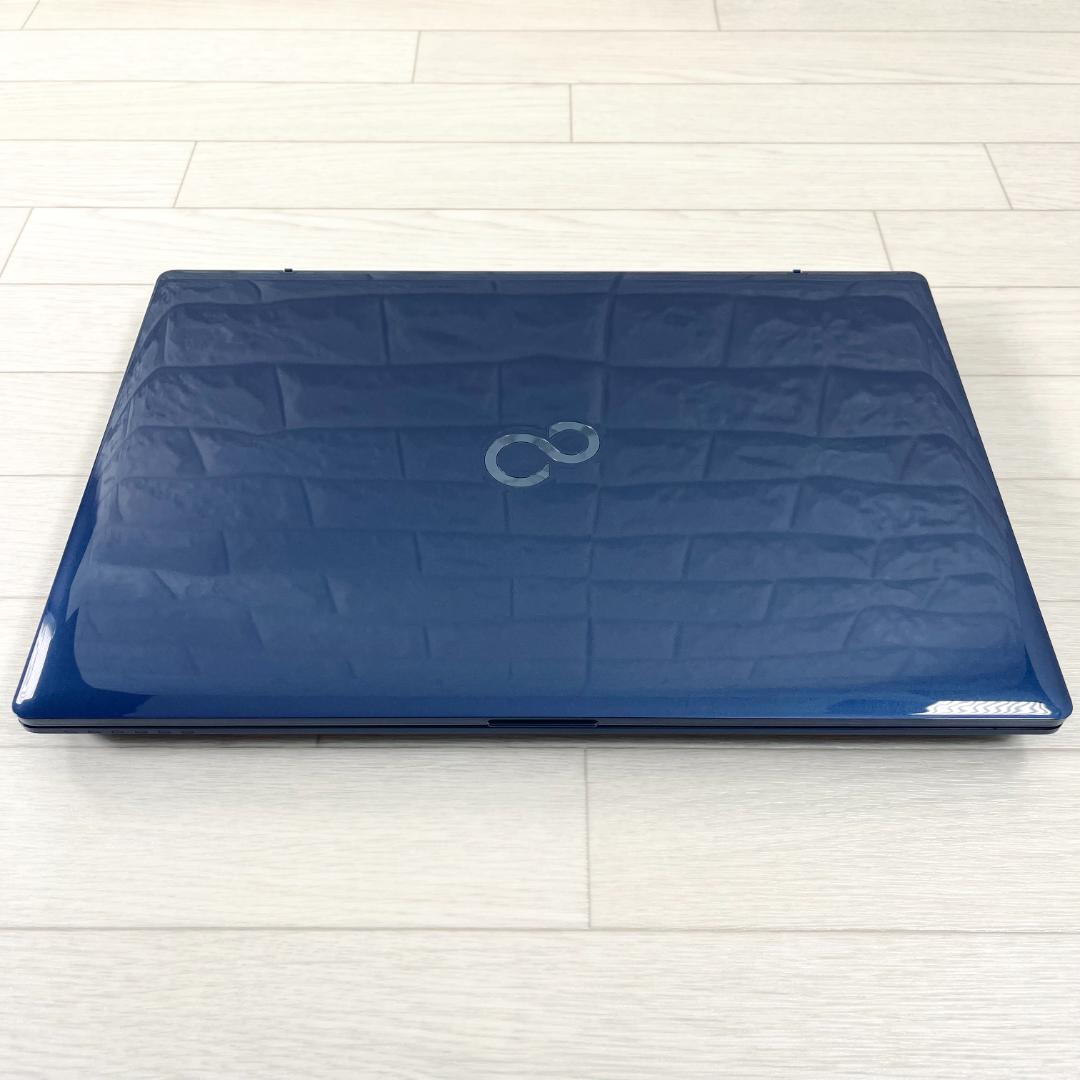 富士通 第8世代 i7 新品SSD512＋HDD搭載 メモリ16 ノートパソコン