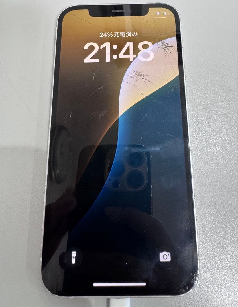 津*田様 iPhone12 128GB 画面背面割れあり、背面カメラ作動しない