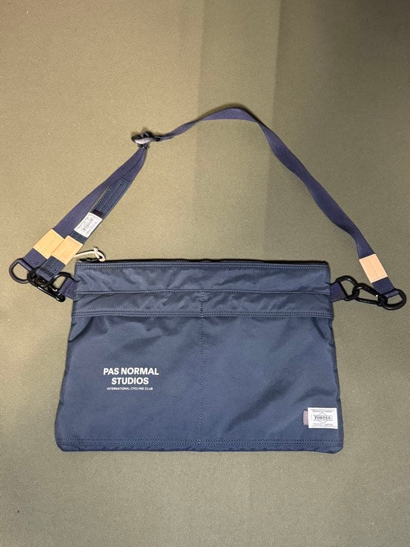 と*ろ様 美品　完売品　ポーター　パスノーマルスタジオ　コラボ　サコッシュ