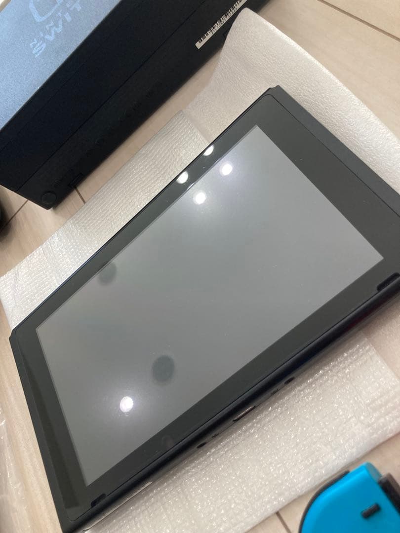 【中古】Nintendo Switch ネオンブルー・ネオンレッド本体