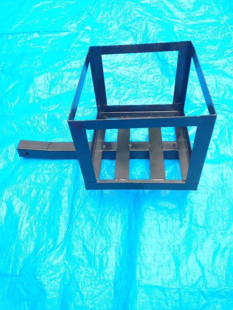 ヒッチメンバー用！灯油缶ラック・キャリア！ポリタンク