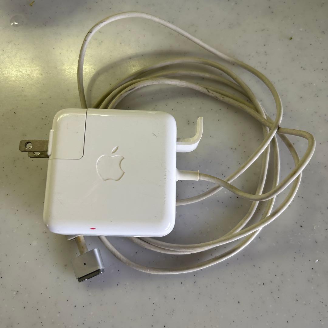 MacBook本体 Apple MacBook Air / core i5 / early 2014