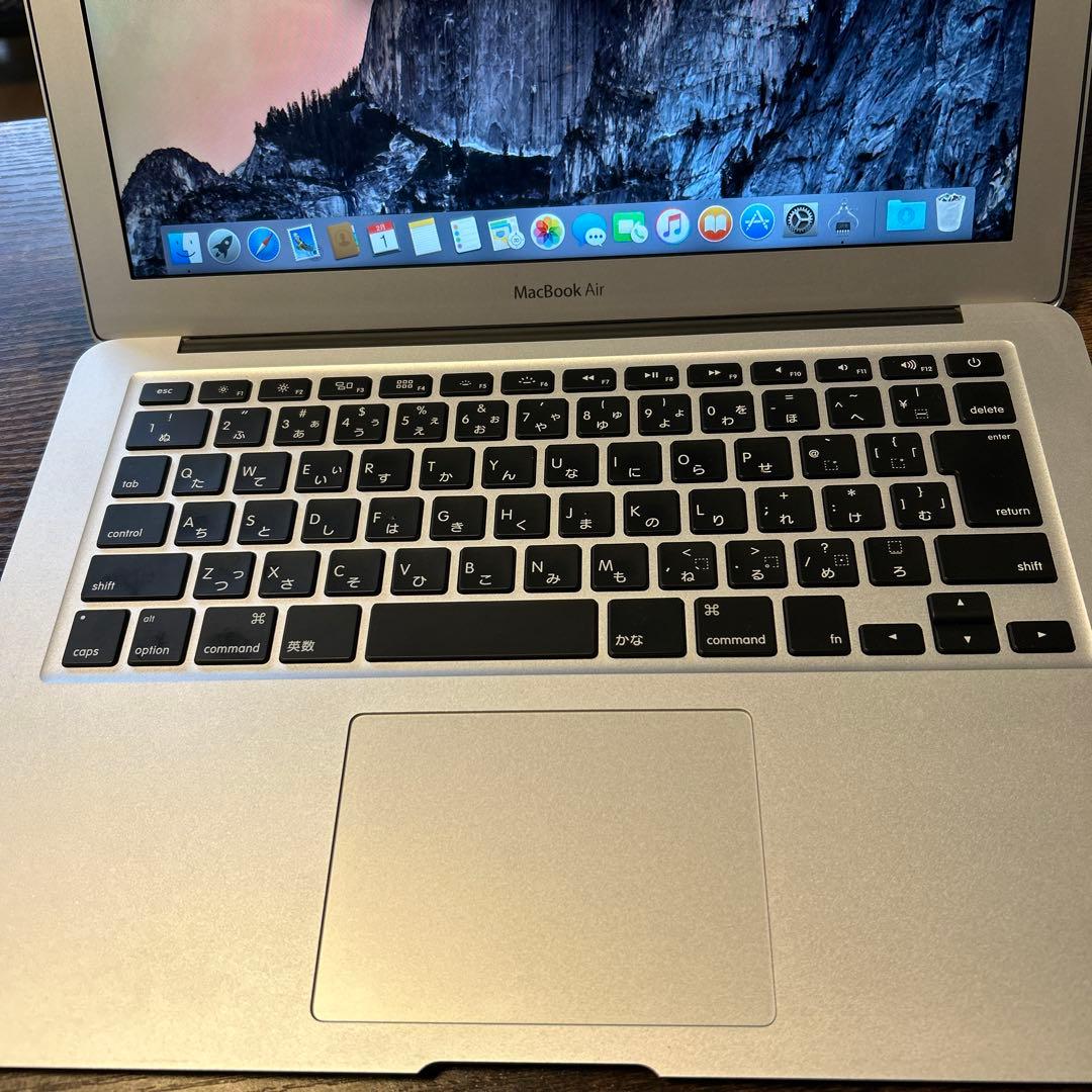MacBook本体 Apple MacBook Air / core i5 / early 2014